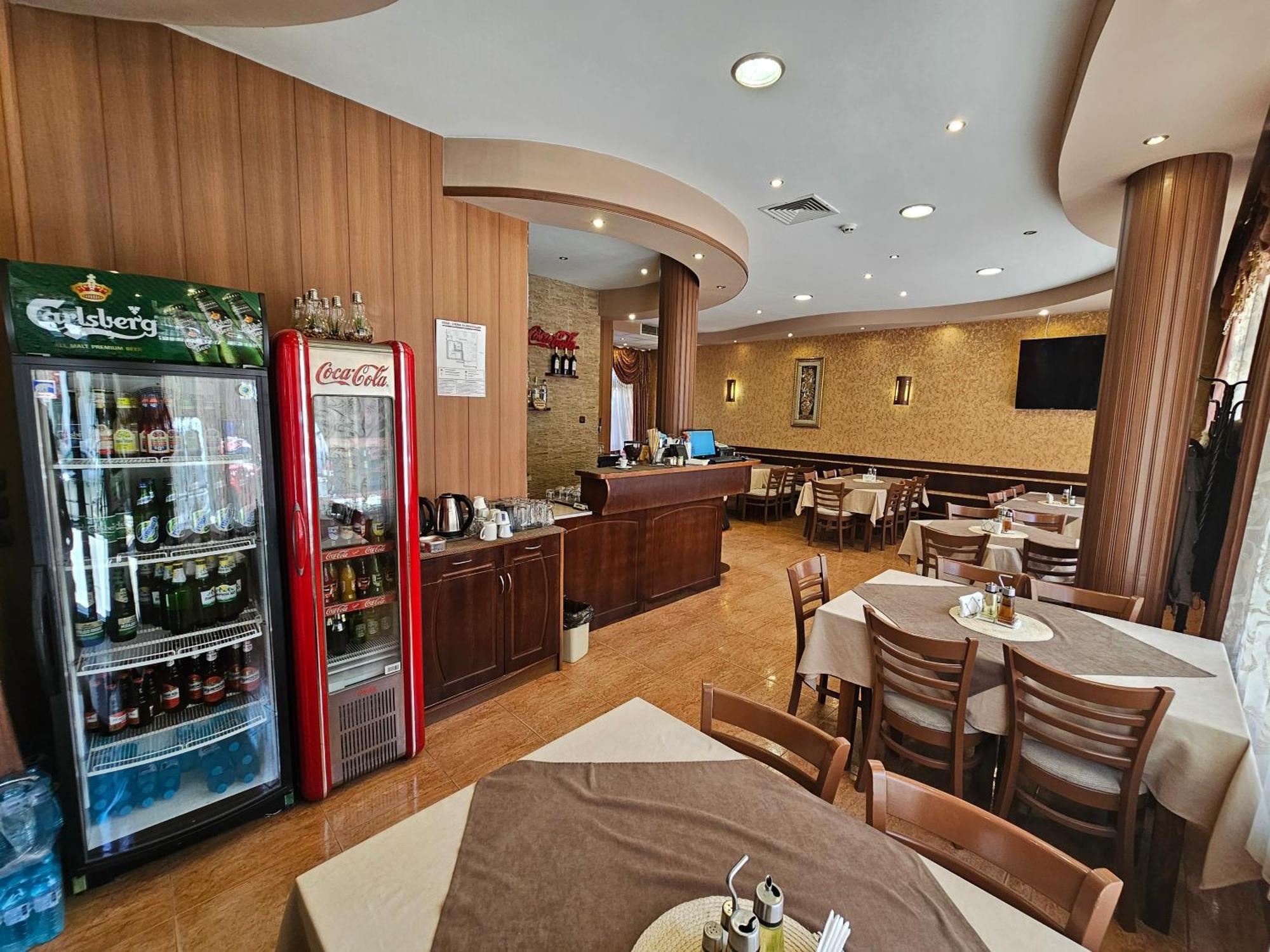 Family Hotel Jeri Velingrad Bagian luar foto